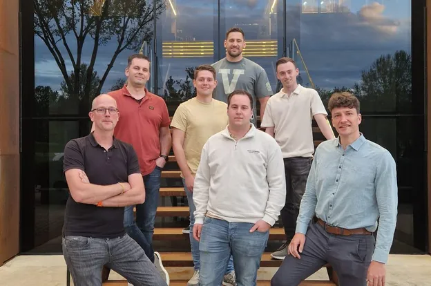 Weer 6 personen getraind bij K-array